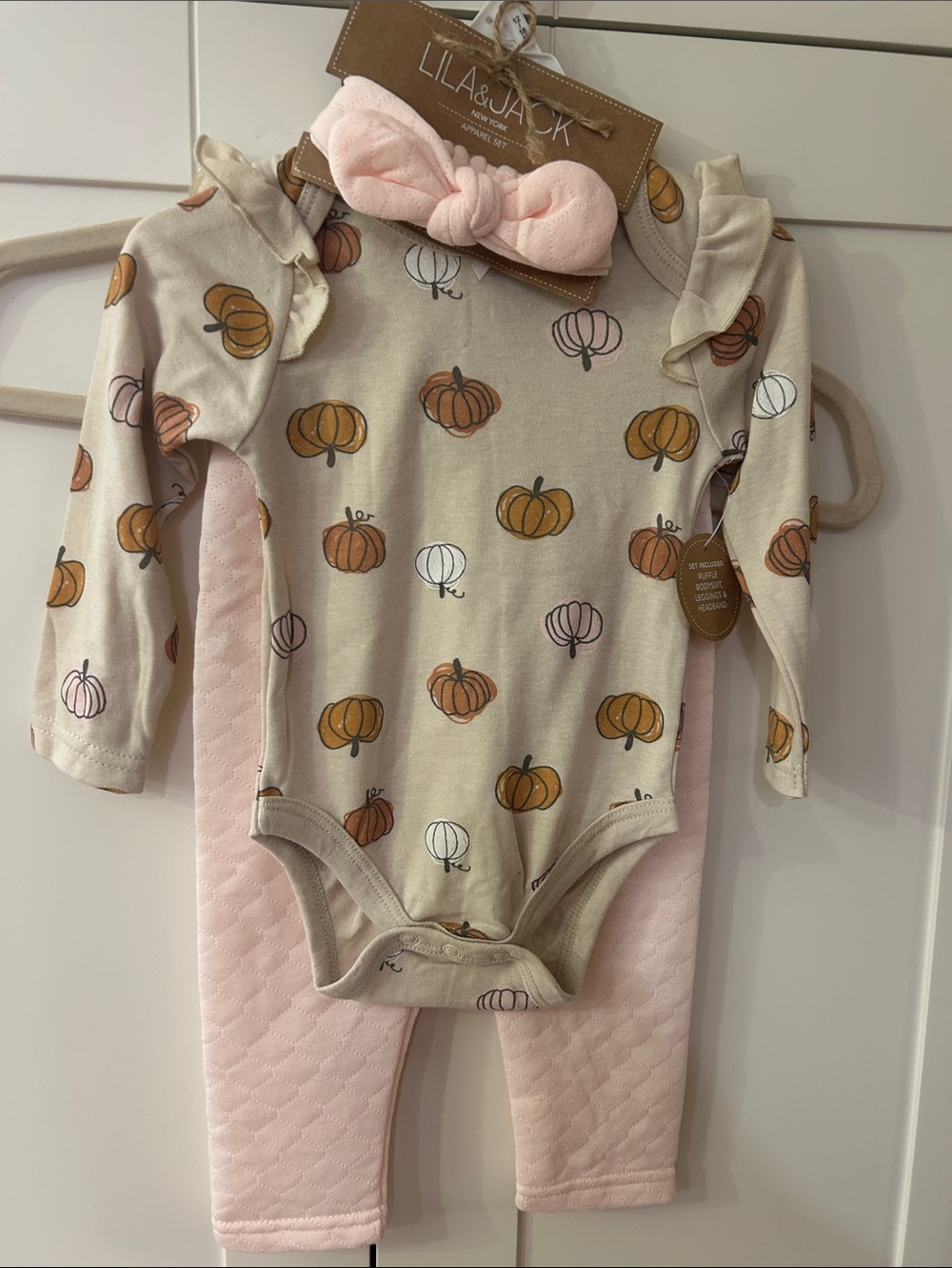 Lily & jack Beige Pumpkin Print One-Piece with Pink Quilted Leggings and headban